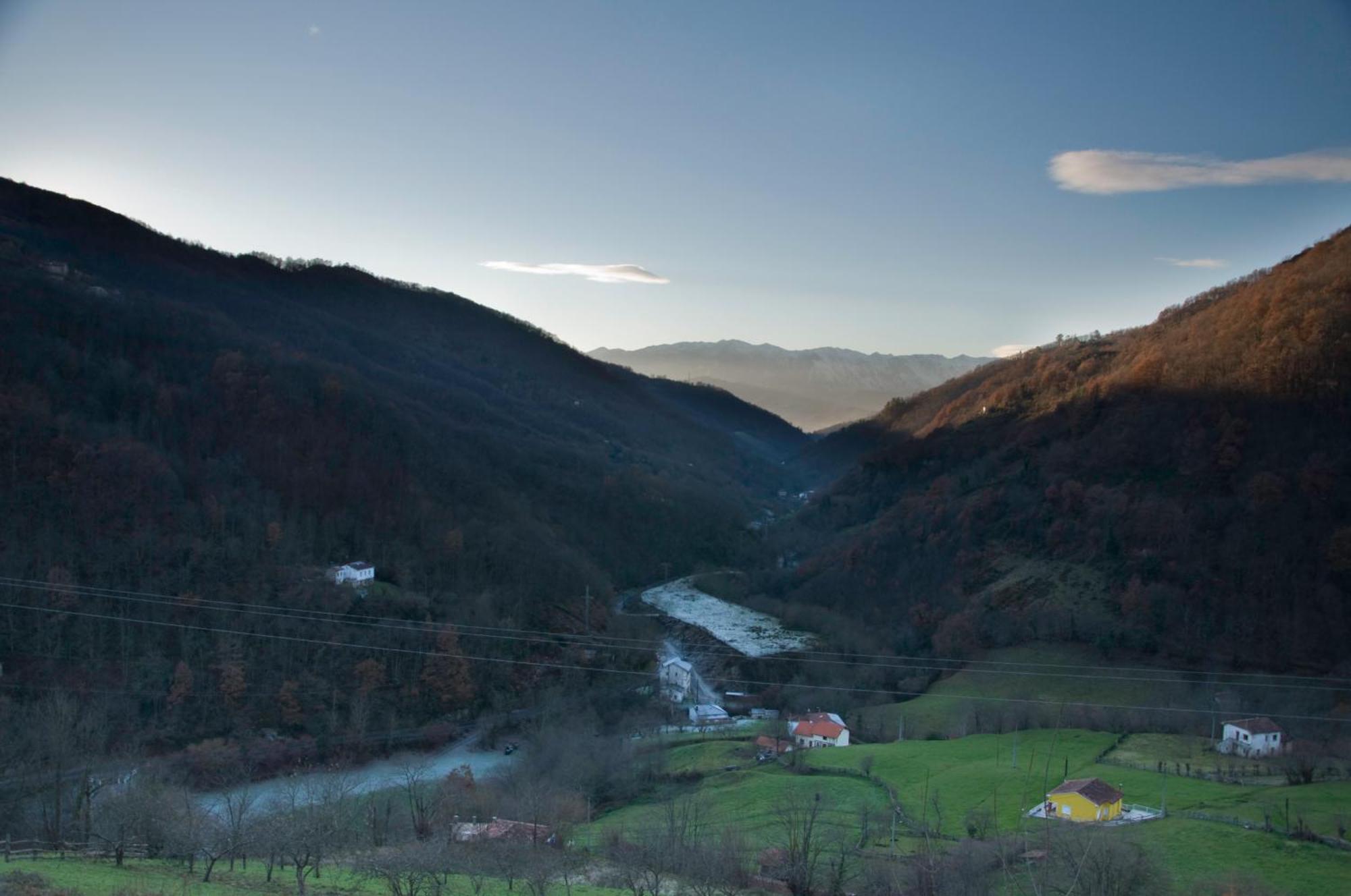 El Sumiciu Casa de hóspedes Mieres  Exterior foto
